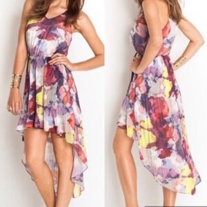 Guess Kaleido sleeveless high low pleated dress
